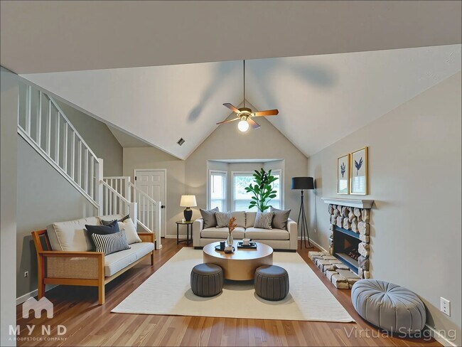Building Photo - 1380 Paddocks Way