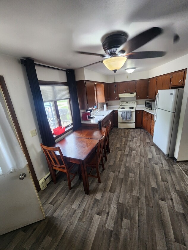 Primary Photo - 202 Osius St