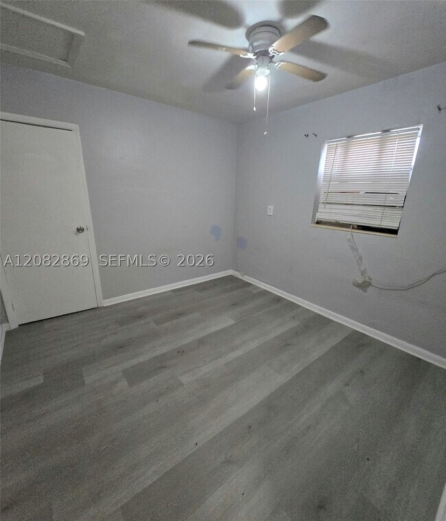 Foto del edificio - 3981 SW 12th Pl