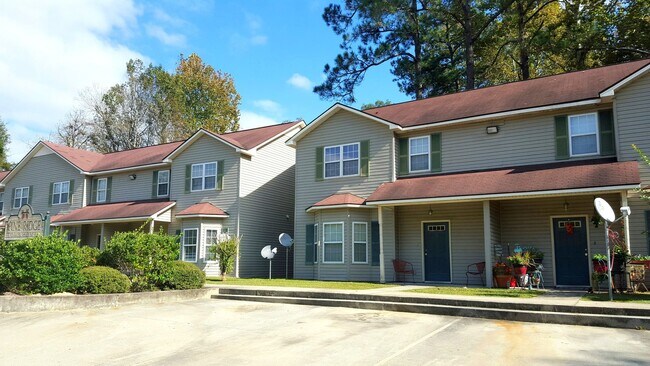 Foto del edificio - 410 S College St