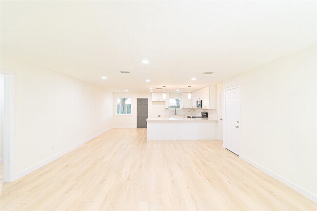 Foto del edificio - 13619 Elm Ct