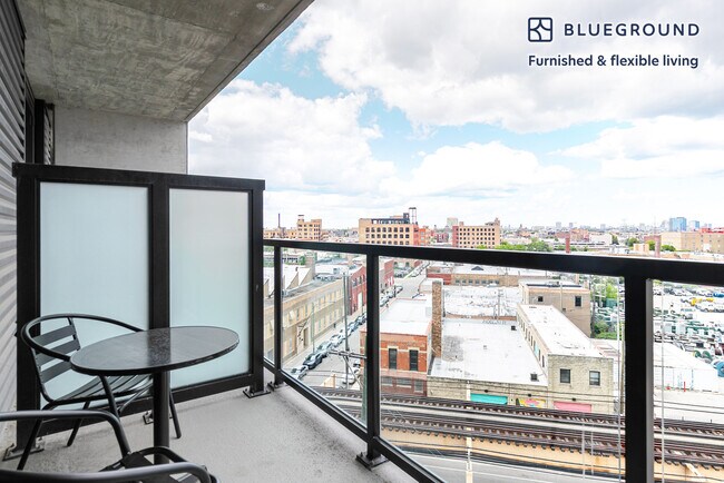 Foto del edificio - 1454 W Randolph St