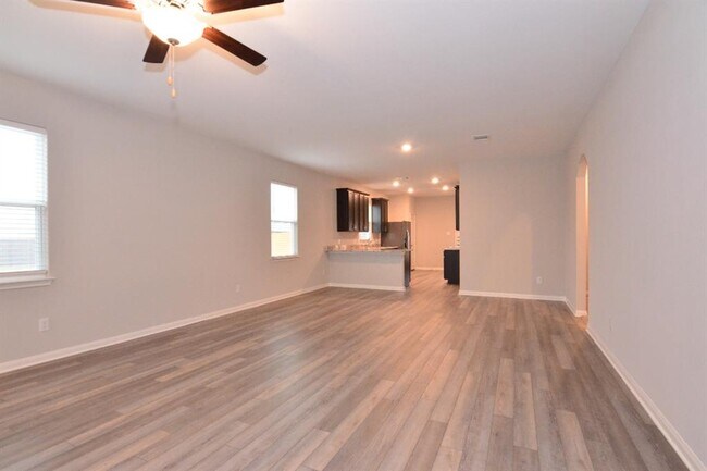 Building Photo - 146 Star Spangled Dr