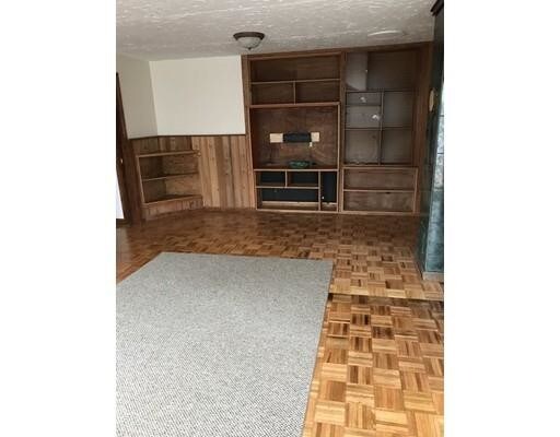 Building Photo - 17 Dickinson Hill Rd