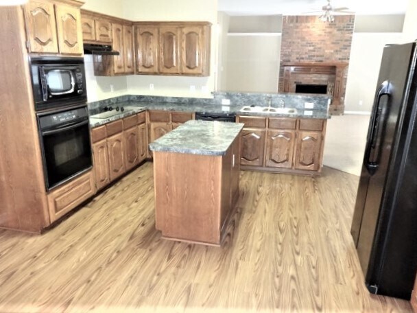 Building Photo - 3202 Chalkstone Dr