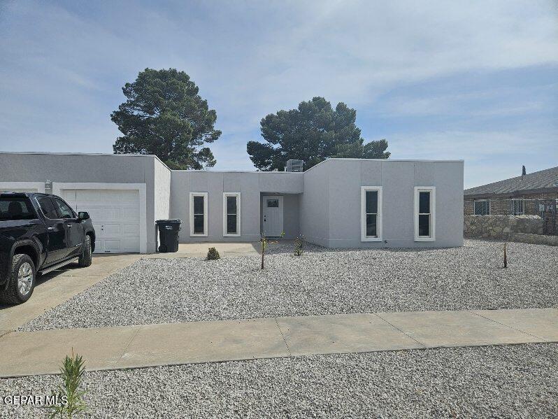 Foto principal - 14841 Kingston Rd