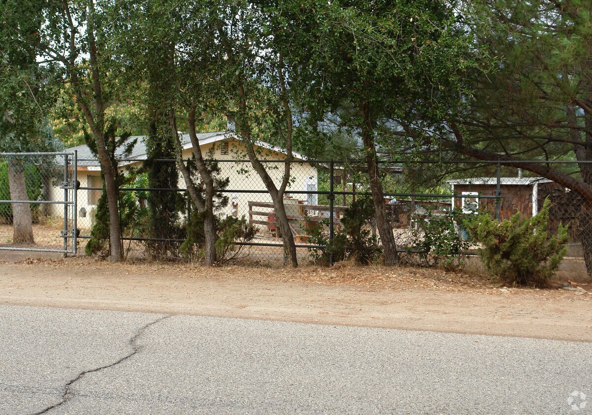 Foto del edificio - 1451-1463 Orchard Dr