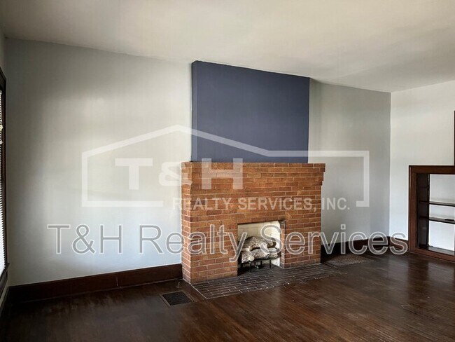 Foto del edificio - 3534 N College Ave
