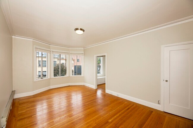 Building Photo - 1125 Broadway