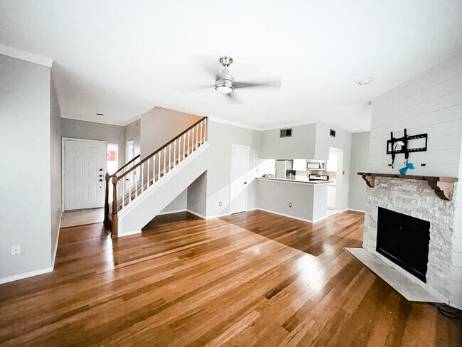 Foto del edificio - 7151 Gaston Ave