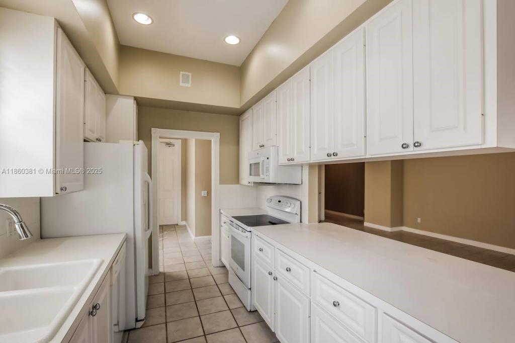 Foto principal - 2209 Allen Creek Rd
