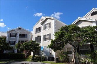 Building Photo - 2881 N Oakland Forest Dr