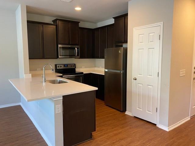 Building Photo - 9510 Woodvale Dr