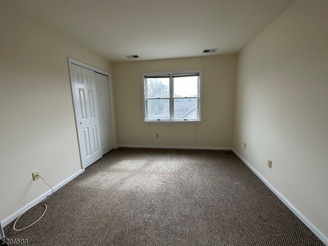 93 Park Edge, Berkeley Heights, NJ 07922 - Room for Rent in Berkeley ...