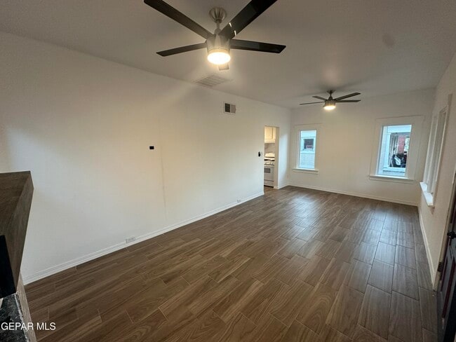 Building Photo - 3814 Hueco Ave