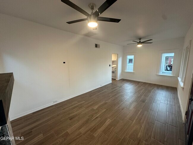 Foto del edificio - 3814 Hueco Ave