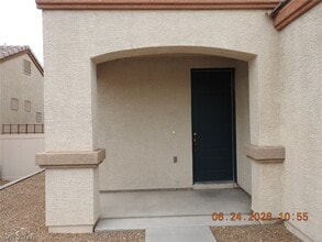 Building Photo - 521 W Dolphin Peak Ct