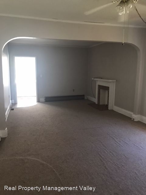 Building Photo - 2 br, 1 bath House - 60 Riverside Drive