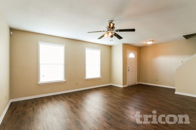 Building Photo - 15412 Gallow Ln