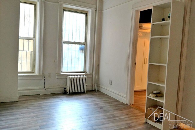 Foto del edificio - 273 20th St
