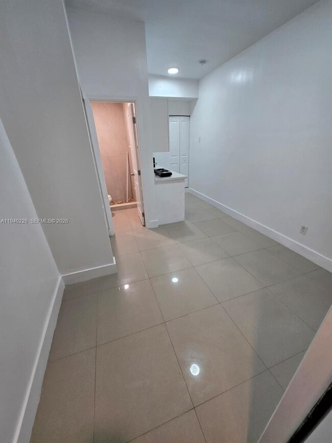 Building Photo - 931 Opa-locka Blvd