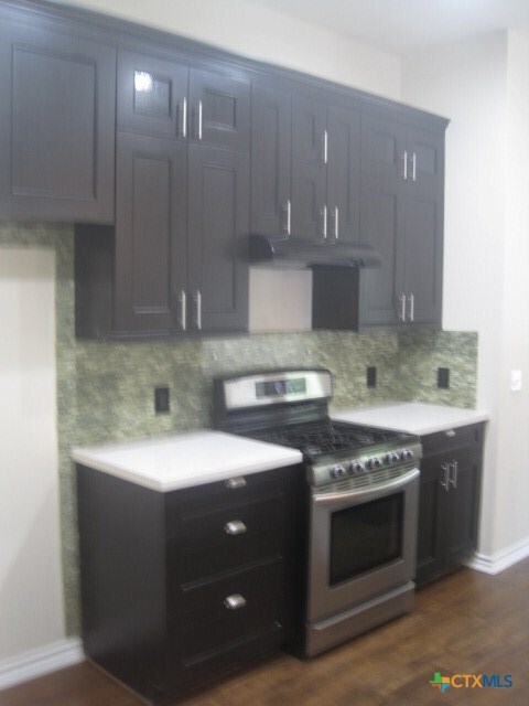 Foto del edificio - 905 Lantana Dr