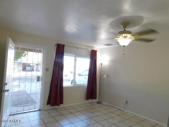 Foto del edificio - 7607 E Pinchot Ave