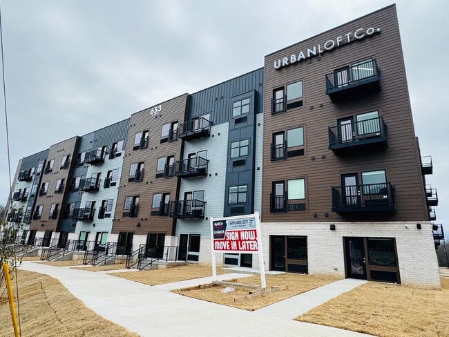 Building Photo - Urban Loft Co Fayetteville