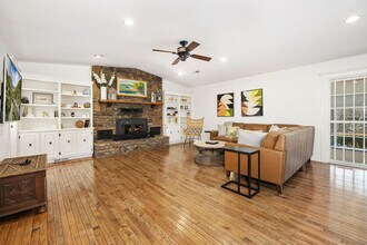 Building Photo - 8442 E McNelly Rd