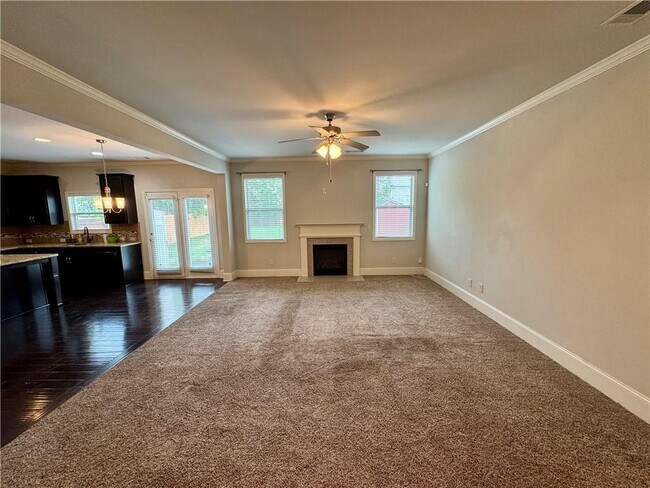 Foto del edificio - 7381 Parkland Bend
