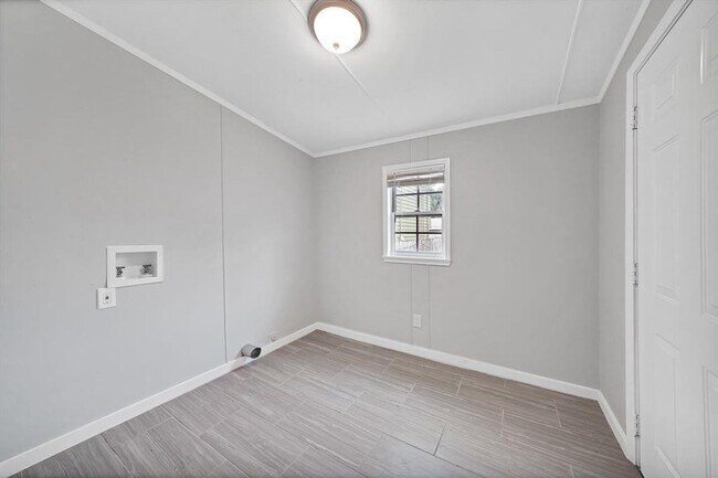 Foto del edificio - 2 Bedr/ 2 full bath Beautiful Home in Galv...