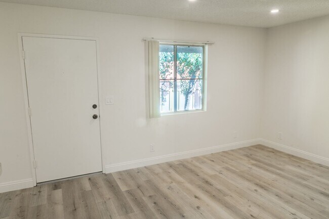 Foto del interior - Pacific Luxury Investments, LLC