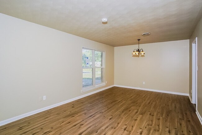 Foto del edificio - Spacious Ranch Home in Huntsville