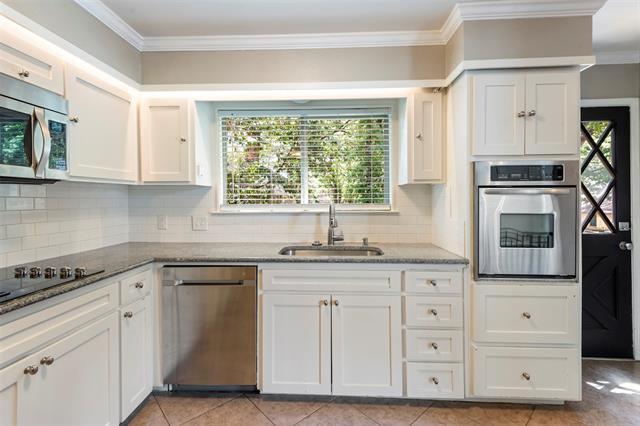 Foto del edificio - 1403 Cliffwood Rd