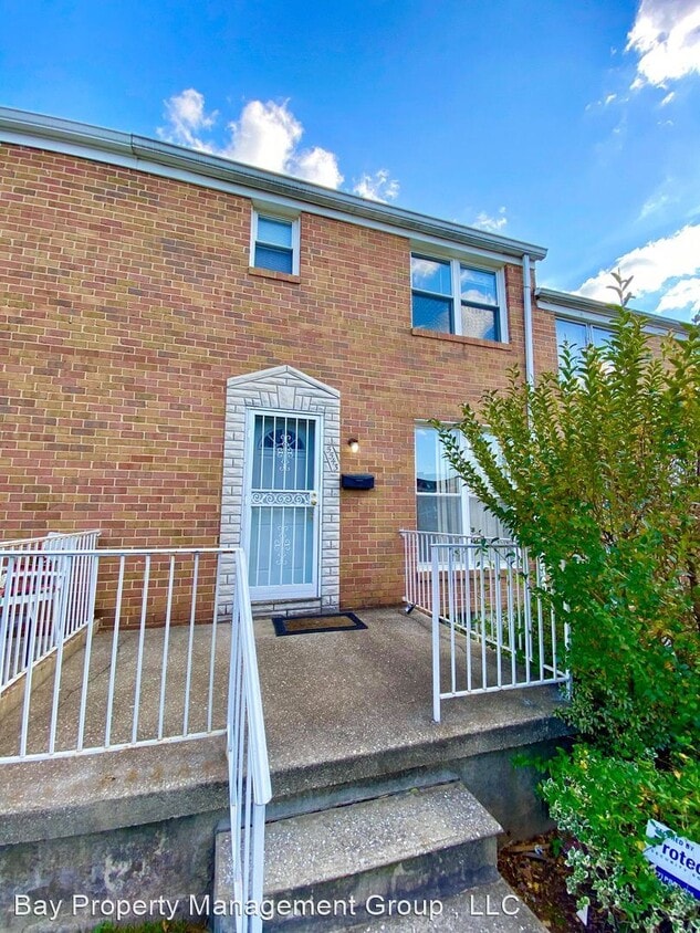 Primary Photo - 3 br, 1 bath House - 5543 Cedonia Ave