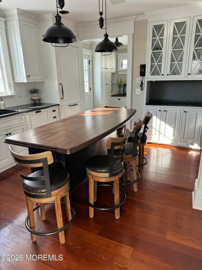 Foto del edificio - 333 Woodland Ave