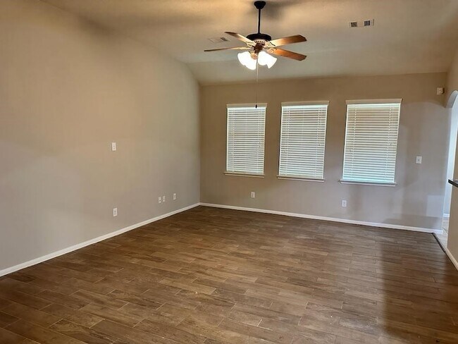 Foto del edificio - 5402 Ringneck Glen Dr