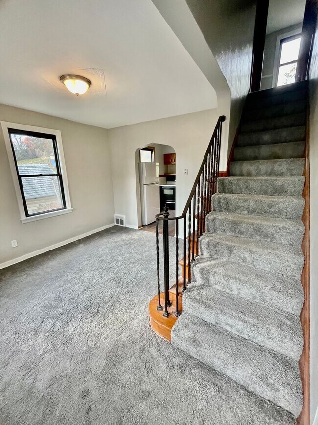 Foto del edificio - 3 Bed-1 Bath Turtle Creek PA