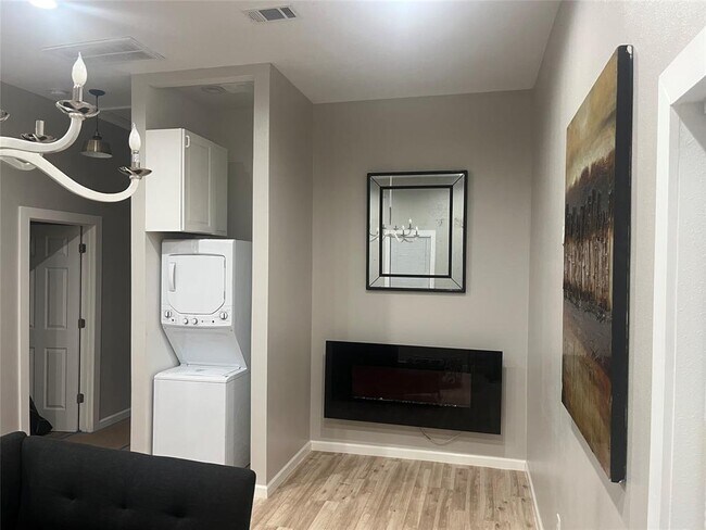 Foto del edificio - 3209 Ennis St