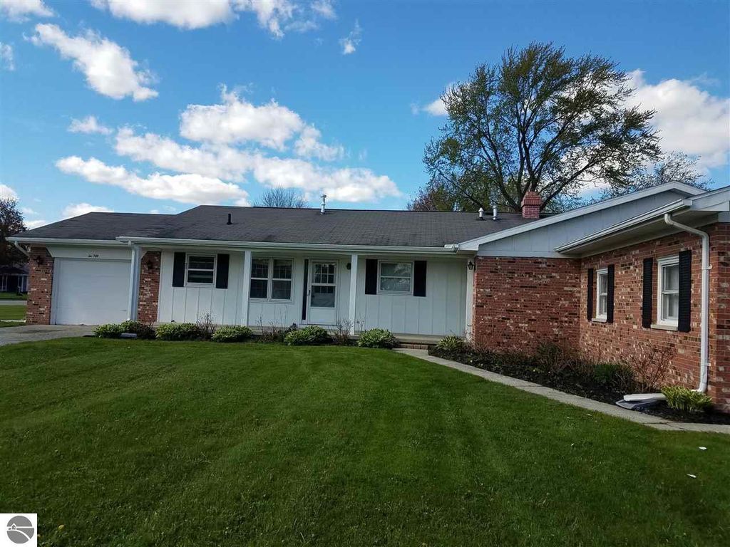 Primary Photo - 252 N Frost Dr