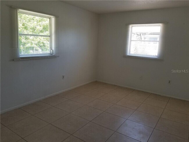 Foto del edificio - 208 San Remo Ave