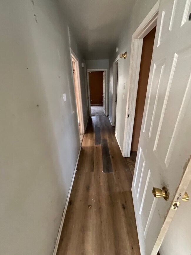 Building Photo - 716 Harrison-