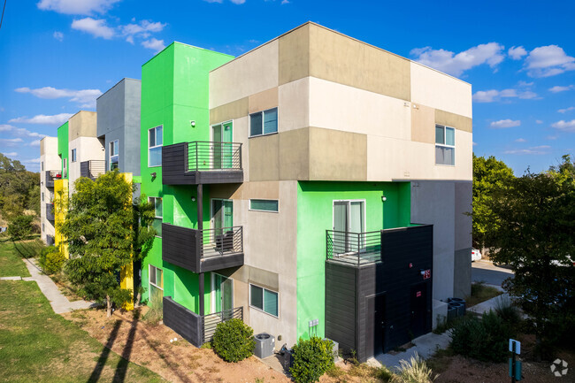 Building Photo - Green Spring