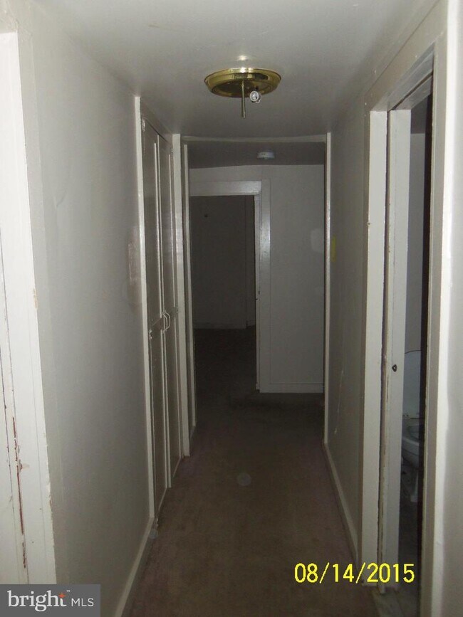 Building Photo - 497 E Church St