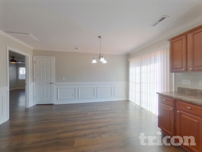 Building Photo - 5003 Mallison Way