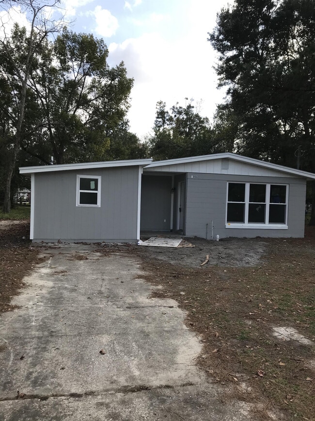 Building Photo - 7006 Christopher Robin Dr