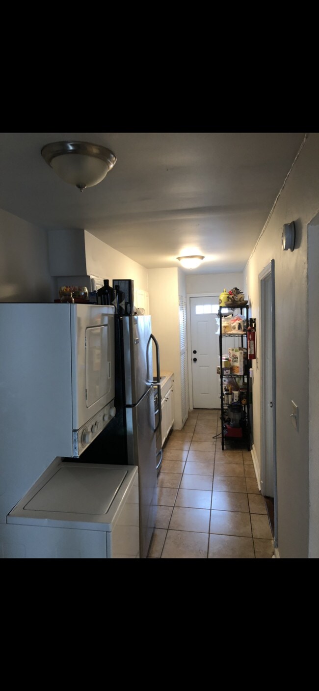 Foto del edificio - 1443 Holbrook St NE