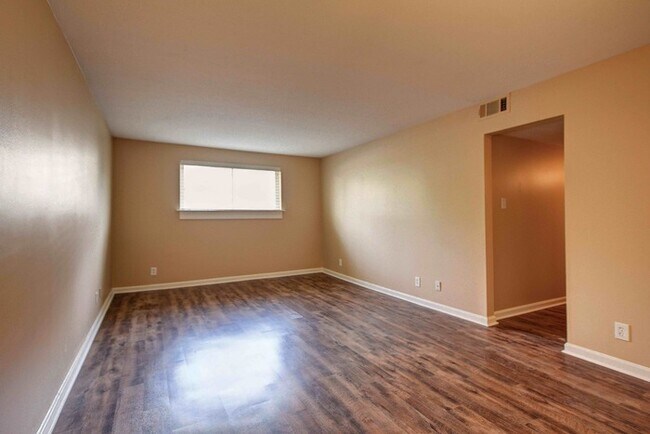 Building Photo - 2101 Speed Ave