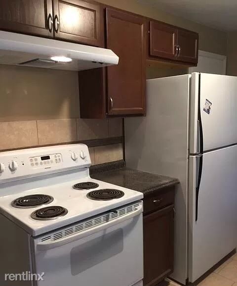 Building Photo - 3 br, 1 bath House - 3324 N 57th Ave