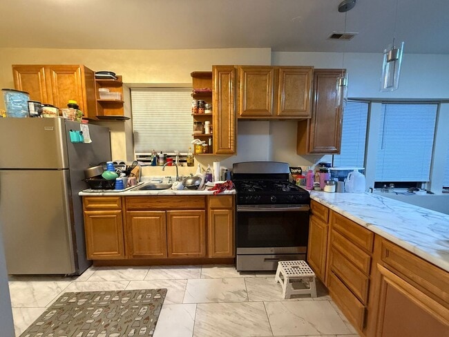 Foto del edificio - 6327 N Francisco Ave